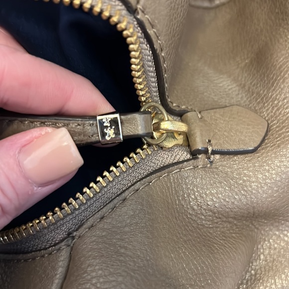Coach tan shoulder Bag - Picture 8 of 10
